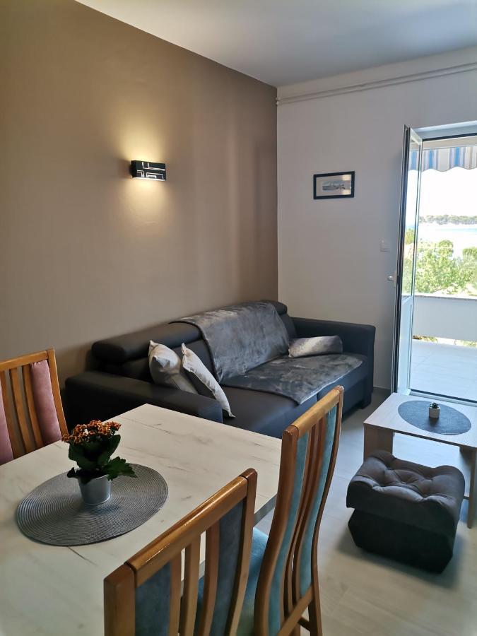 Apartments Vesela Banjol Luaran gambar